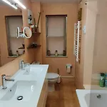 Piso Centrico Y Muy Luminoso 1c 아파트 *