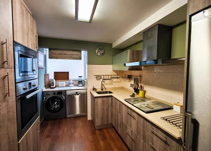 Piso Centrico Y Muy Luminoso 1c * Santiago de Compostela